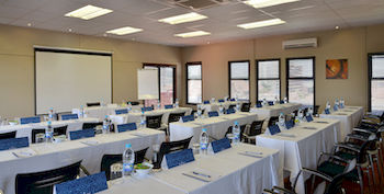 Protea Hotel by Marriott Pretoria Hatfield 3*