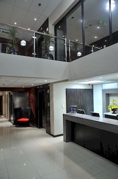 Protea Hotel by Marriott Pretoria Hatfield 3*