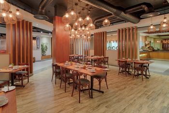 Protea Hotel by Marriott Pretoria Hatfield 3*