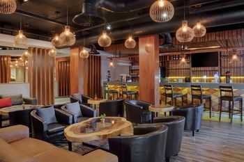 Protea Hotel by Marriott Pretoria Hatfield 3*