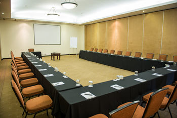 Premier Hotel Pretoria 4*