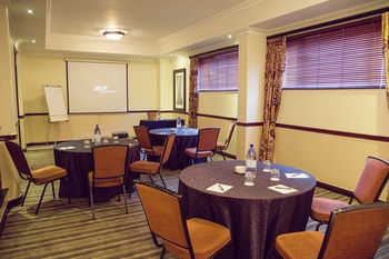 Premier Hotel Pretoria 4*