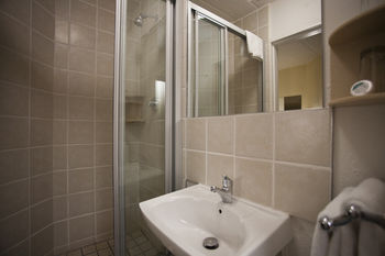 Road Lodge Isando 1*