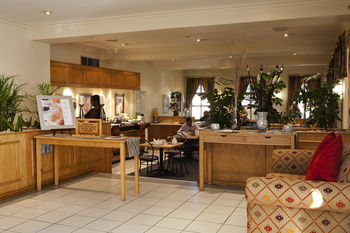 Road Lodge Isando 1*