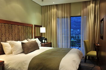 Protea Hotel by Marriott Clarens 4*