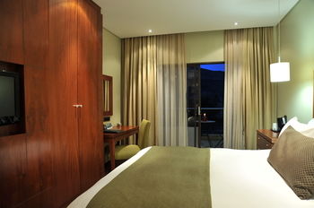 Protea Hotel by Marriott Clarens 4*