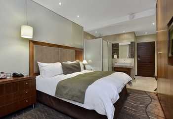 Protea Hotel by Marriott Clarens 4*
