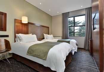Protea Hotel by Marriott Clarens 4*