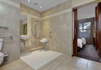 Protea Hotel by Marriott Clarens 4*