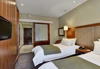 Protea Hotel by Marriott Clarens 4*