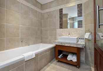 Protea Hotel by Marriott Clarens 4*