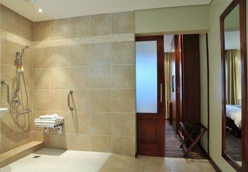 Protea Hotel by Marriott Clarens 4*