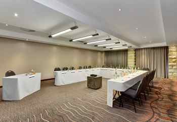Protea Hotel by Marriott Clarens 4*
