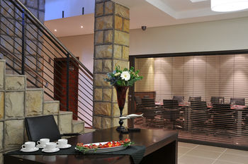 Protea Hotel by Marriott Clarens 4*
