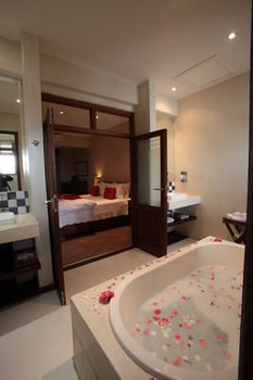 Casterbridge Hollow Boutique Hotel 3*