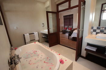 Casterbridge Hollow Boutique Hotel 3*