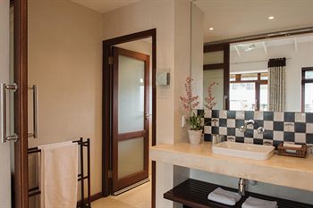 Casterbridge Hollow Boutique Hotel 3*