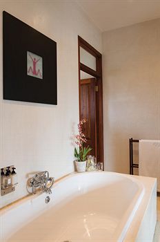 Casterbridge Hollow Boutique Hotel 3*