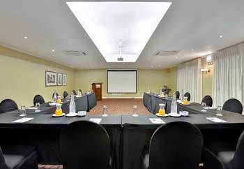 Protea Hotel by Marriott Nelspruit 4*