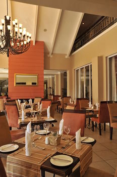 Protea Hotel by Marriott Nelspruit 4*