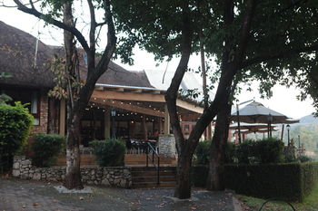 Hippo Hollow Country Estate 3*