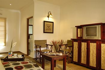 Hippo Hollow Country Estate 3*