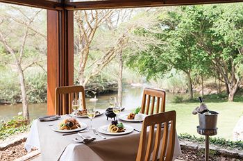 Hippo Hollow Country Estate 3*