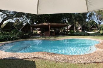 Hippo Hollow Country Estate 3*