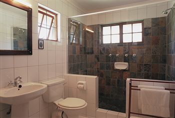 Hippo Hollow Country Estate 3*