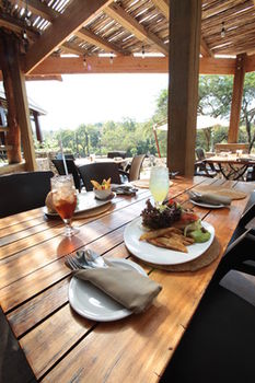 Hippo Hollow Country Estate 3*