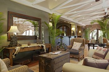 Shangri-La Country Hotel 4*