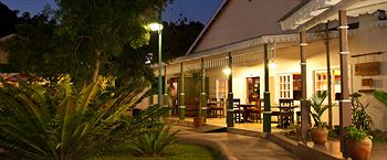 Hotel Numbi and Garden Suites 3*