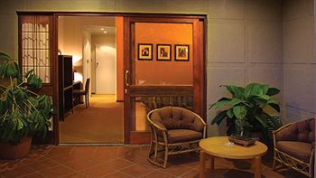 Hotel Numbi and Garden Suites 3*