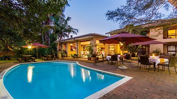 Hotel Numbi and Garden Suites 3*