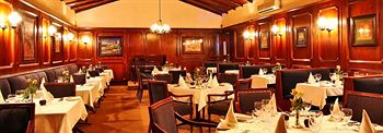 Hotel Numbi and Garden Suites 3*