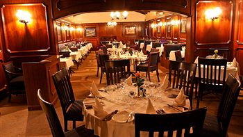 Hotel Numbi and Garden Suites 3*