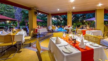 Hotel Numbi and Garden Suites 3*