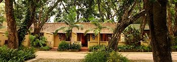 Hotel Numbi and Garden Suites 3*