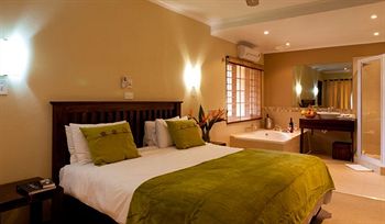 Hotel Numbi and Garden Suites 3*
