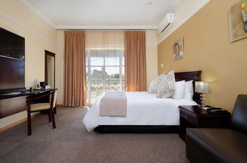 Protea Hotel by Marriott Klerksdorp 3*