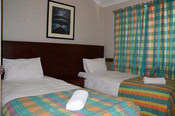 Elephant Springs Hotel 3*
