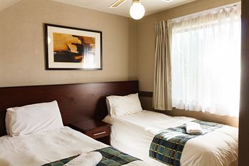 Elephant Springs Hotel 3*