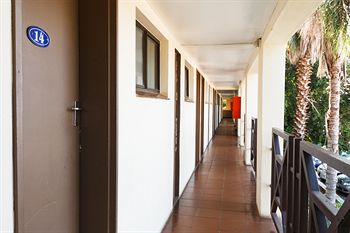 Elephant Springs Hotel 3*