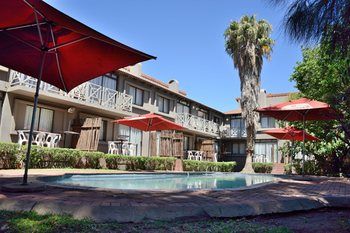 Elephant Springs Hotel 3*