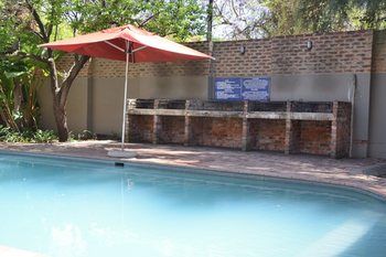 Elephant Springs Hotel 3*