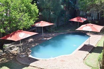 Elephant Springs Hotel 3*