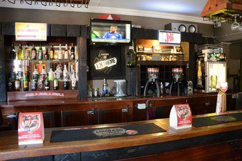 Elephant Springs Hotel 3*