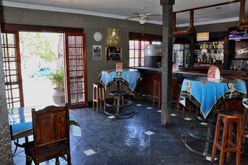 Elephant Springs Hotel 3*
