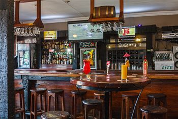 Elephant Springs Hotel 3*