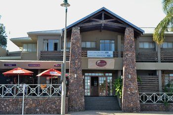 Elephant Springs Hotel 3*
